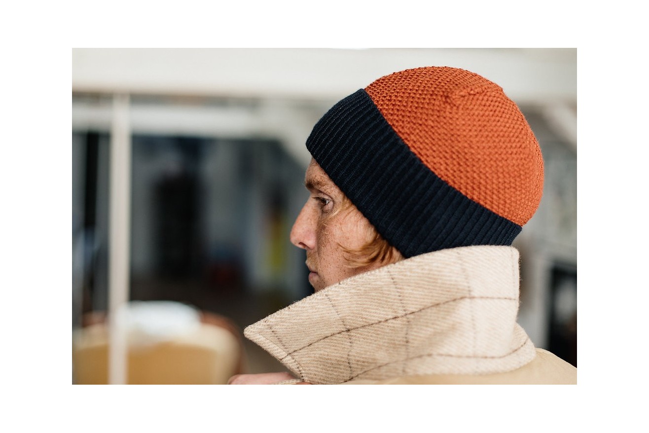Focus sur nos bonnets made in France : le point tapissier donne un relief inédit